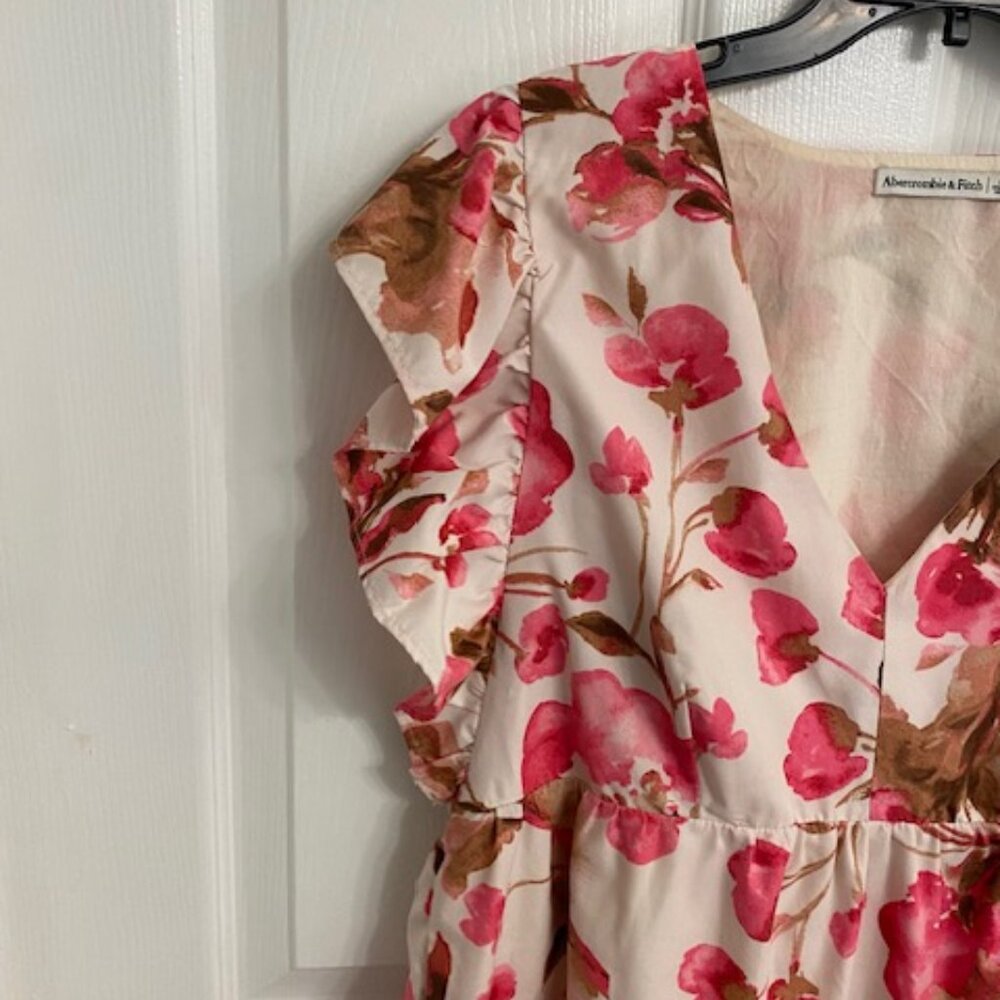 Abercrombie & Fitch Flutter Sleeves Tiered  Fully Lined Dress  Size Large - Picture 2 of 8